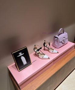 The mostA light luxury brand Elisabetta FranchiElisabetta Franchi's stunning high-heeled fas0icckiuc