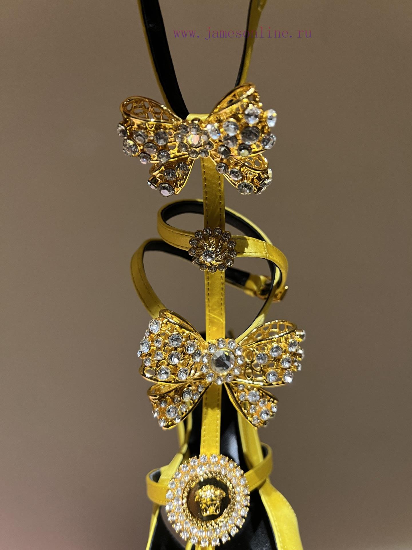 The most2024 Milan Fashion Show synchronized updateVersace: The Perfect Interpretation of Meqz6gsbhe - Image 6