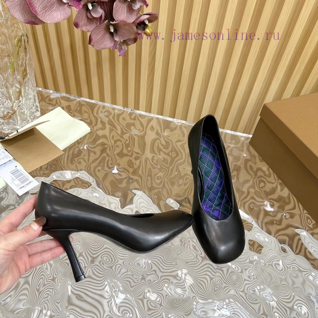 Burberry releases new styles for spring/summer 2024, featuring lazy, retro, elegant, and intllzw66gx - Image 7