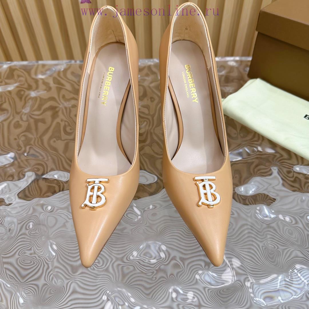 Burberry releases new styles for spring/summer 2024, featuring lazy, retro, elegant, and intgzesst3t - Image 4