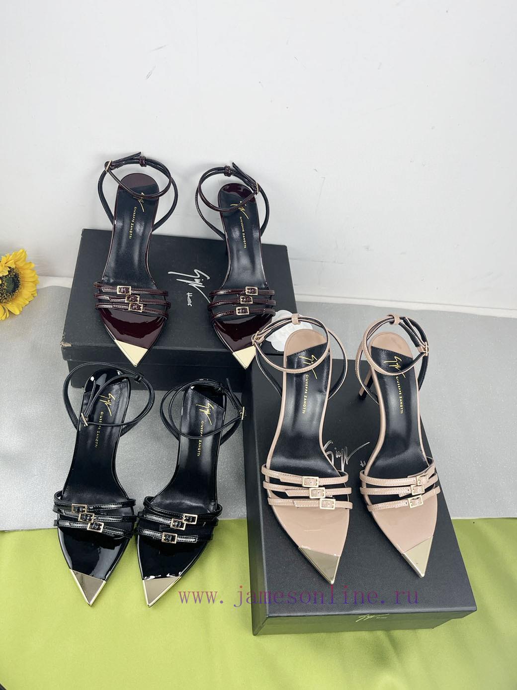 Giuseppe ZanottiSelected black imitation patent leather synthetic fabric with modern light agnzzyoxj - Image 10