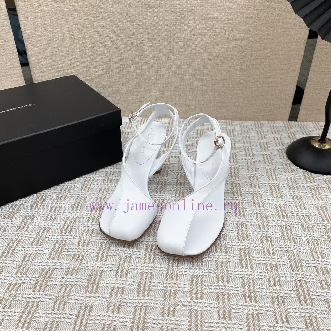 Dries Van Note * 𝟐𝟒/𝐀𝐖 Beautiful SandalsThe most beautiful sandals of the year, with a desigakiyo6ag