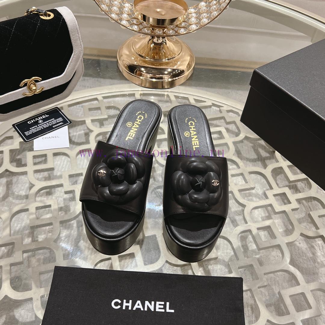 24Ss Chanel's new Chanel wedge slippers and sandals, even when going out for a walk, you sho7ccsz73m