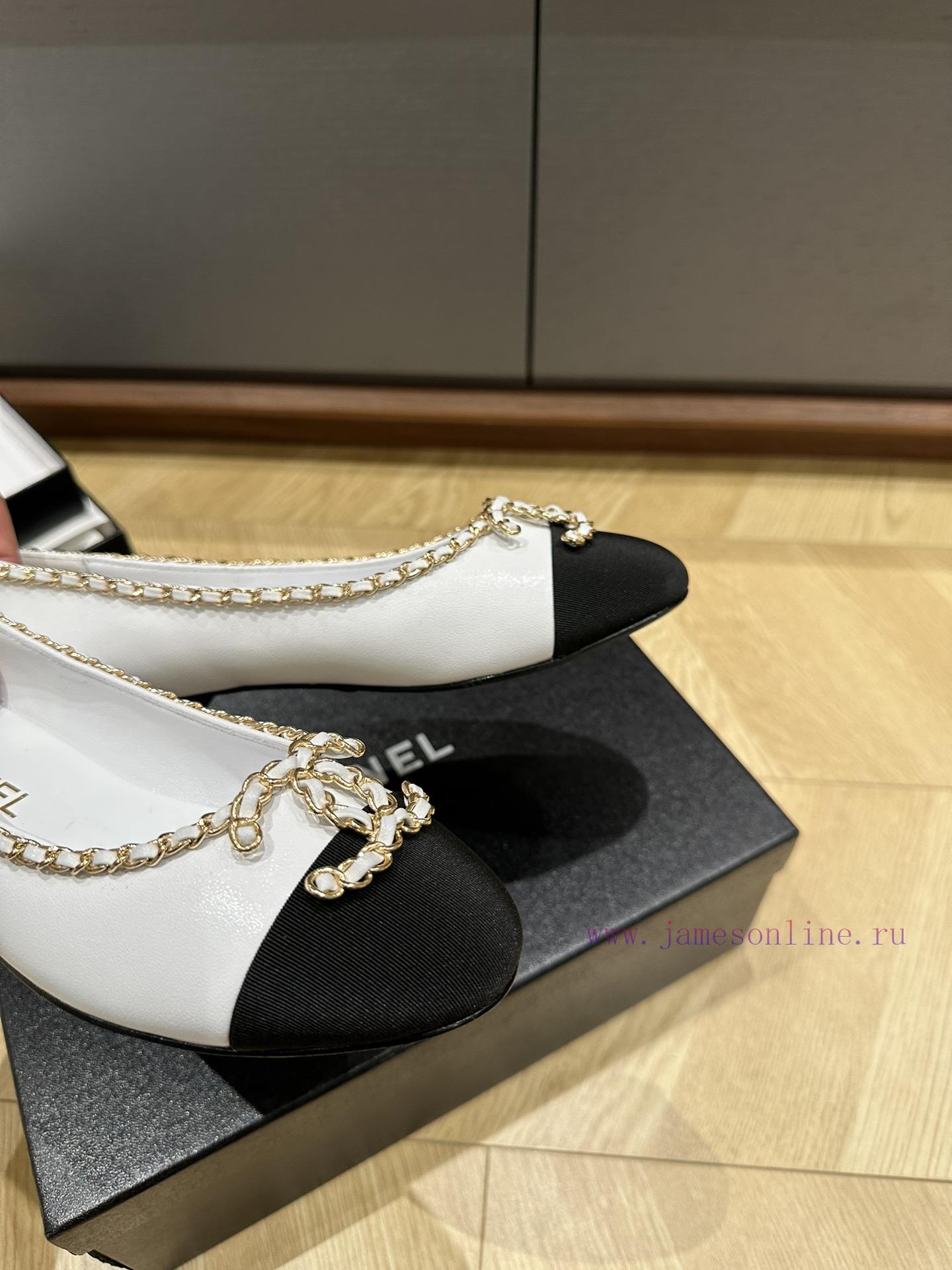 Top qualityChanel 24ss new flat sole shoes ️Sheepskin inside//Handmade leather chain//Italia8f3k86j8 - Image 9