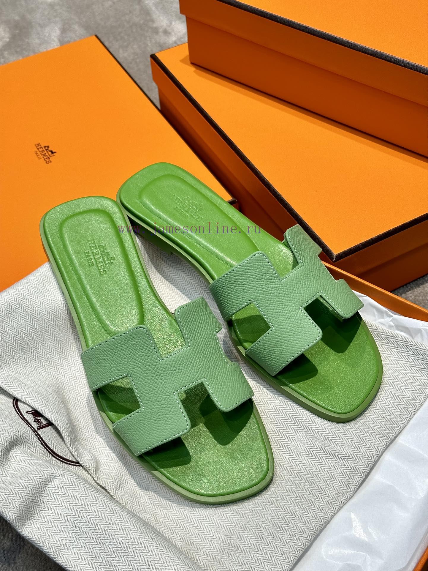 Top qualityherme…s ss24 new arrival~H Home Classic Oran Slippers 24 New ColorsThe color schen4c1q6zw - Image 2