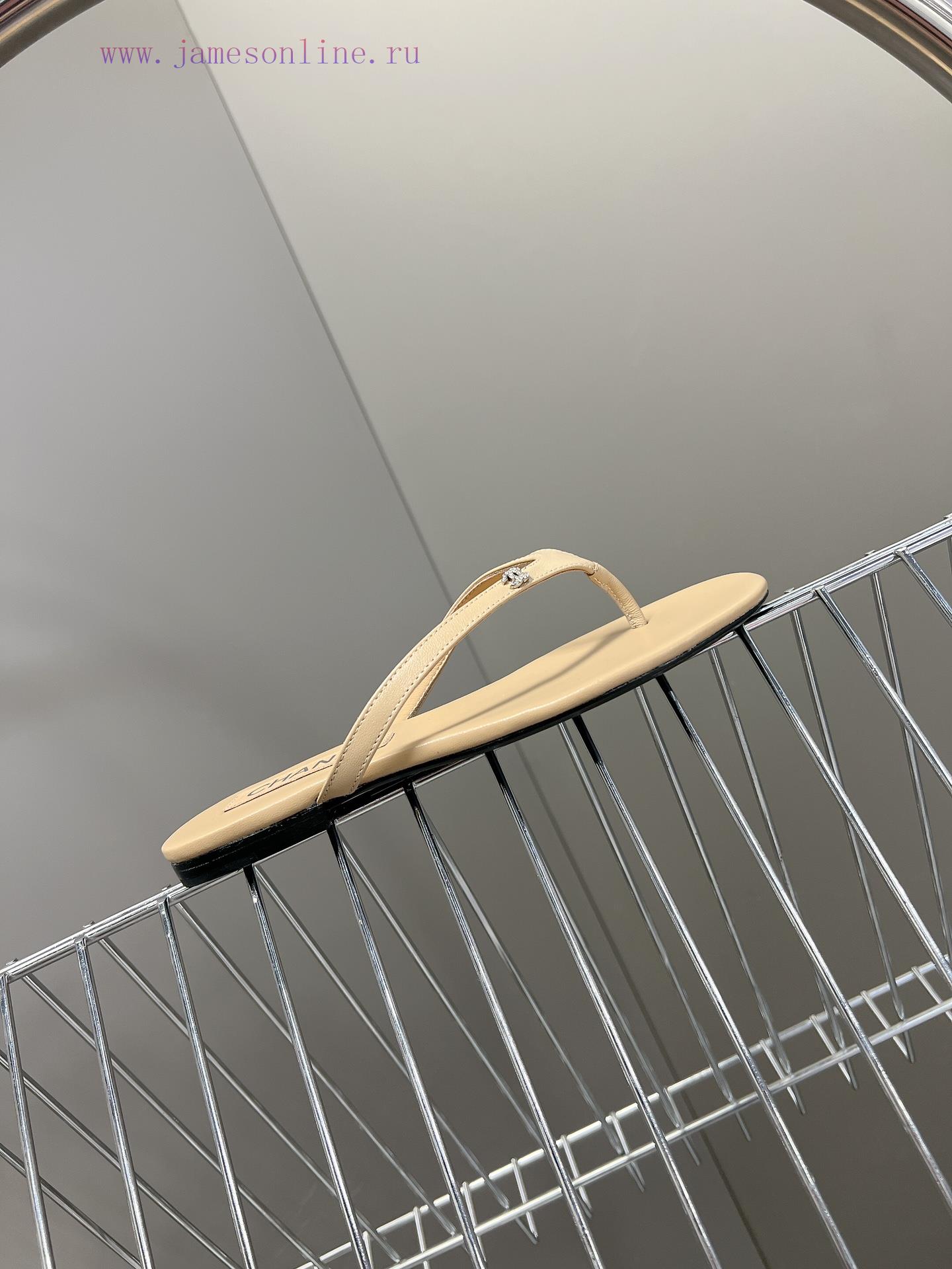 CHANEL | Chanel 24c Spring/Summer New Product Double C Flip flopsThe blockbuster has been imjcp2ipyv - Image 6