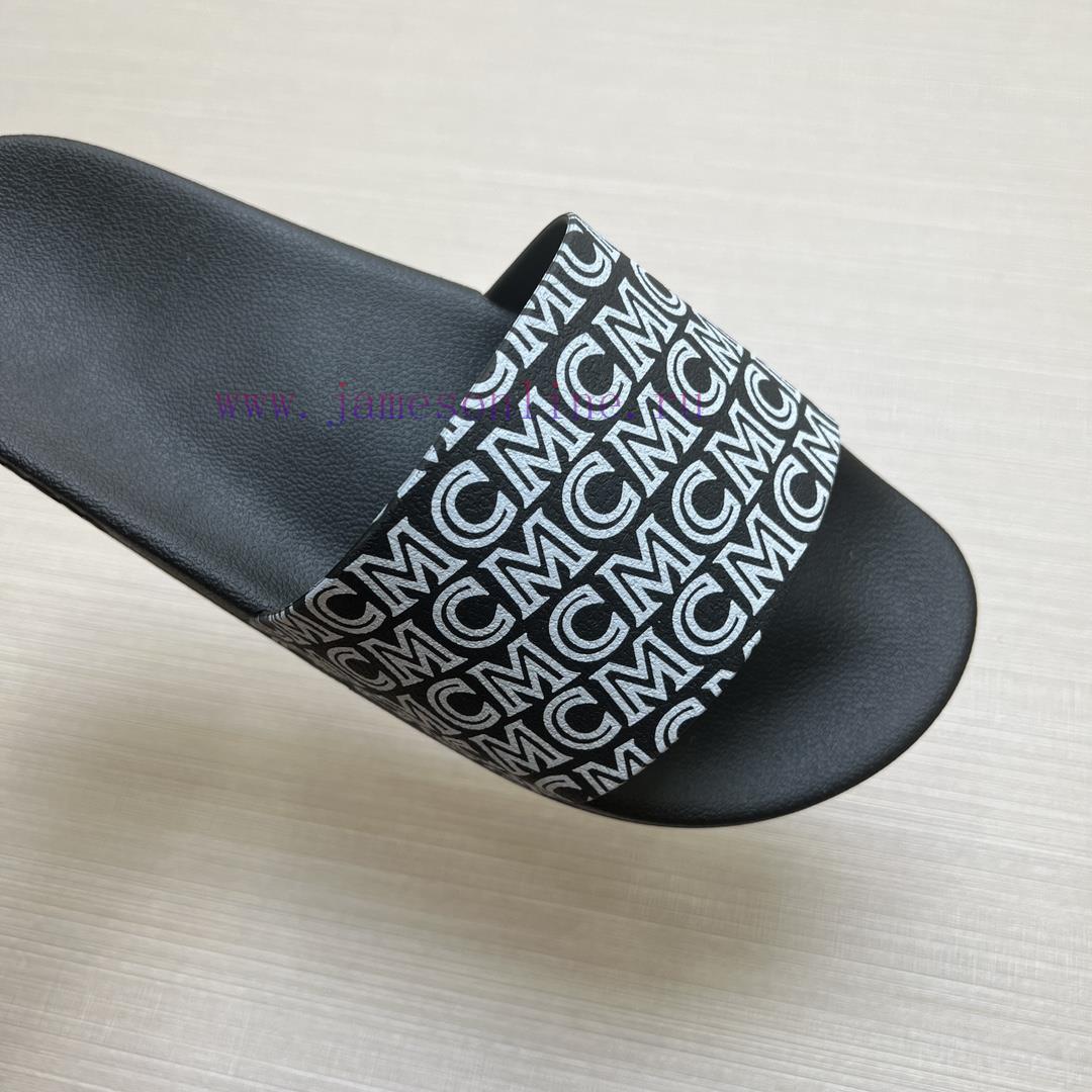 MCM's latest popular fashion slippers, with original 11 mold opening on the official website1jz1at5f - Image 8