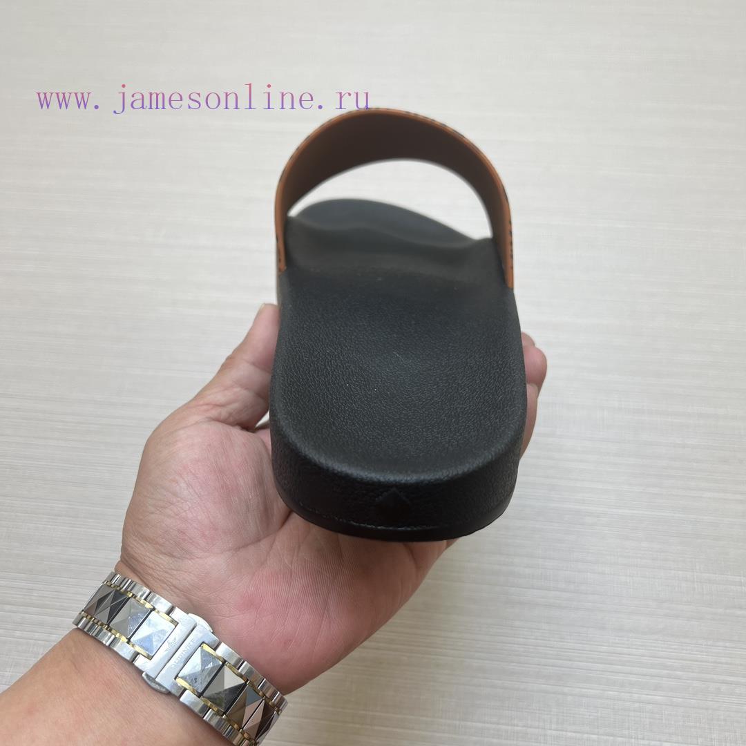 MCM's latest popular fashion slippers, with original 11 mold opening on the official websiteoax947y2 - Image 8