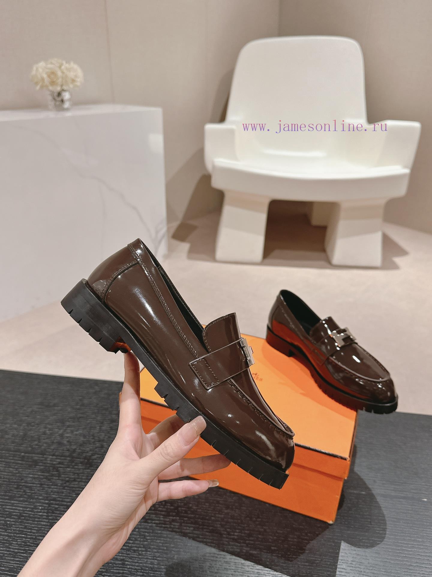 | ²⁰²4 𝐬𝐬 🤍🤎H Home SS24 Spring/Summer New Product Small Leather ShoesH family heroMinimaliscesay4f4 - Image 5