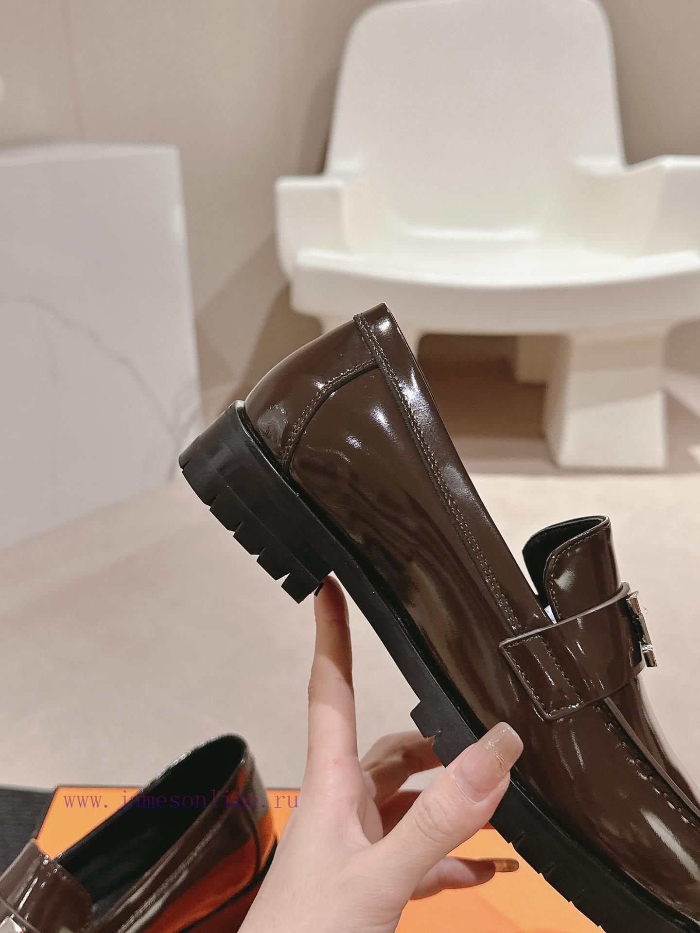 | ²⁰²4 𝐬𝐬 🤍🤎H Home SS24 Spring/Summer New Product Small Leather ShoesH family heroMinimaliscesay4f4 - Image 8