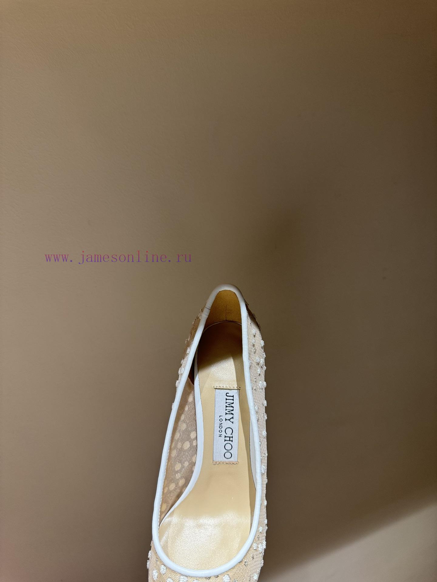 The mostIn early spring 2024, Jimmy Choo released rhinestone pointed slippers for Jimmy Weekspyi9pqz - Image 6
