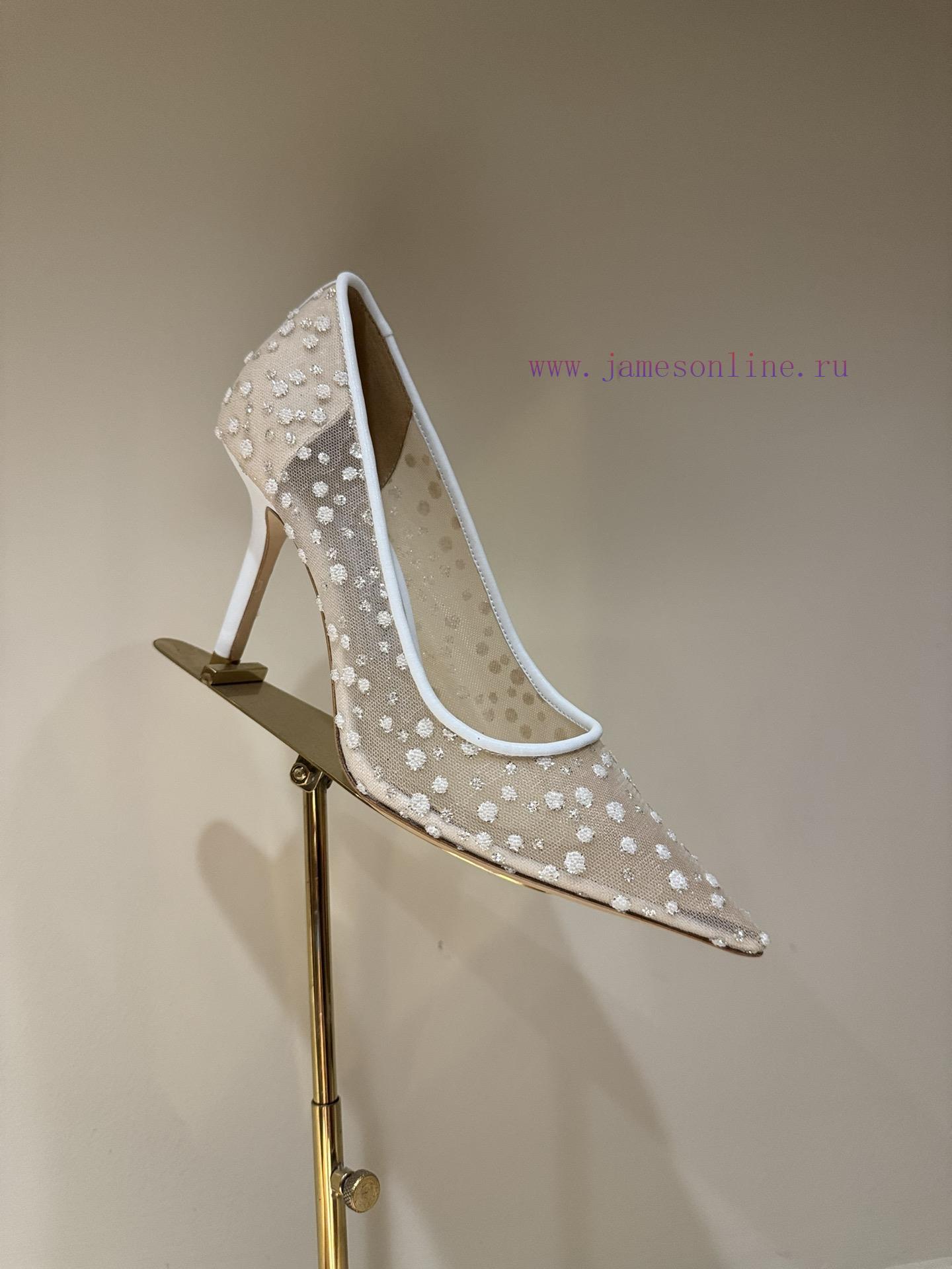 The mostIn early spring 2024, Jimmy Choo released rhinestone pointed slippers for Jimmy Weekspyi9pqz - Image 10
