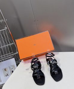 Hermes 2024 Spring/Summer New Kelly SandalsThe Kelly hardware buckle, which is the only straty6oaox7