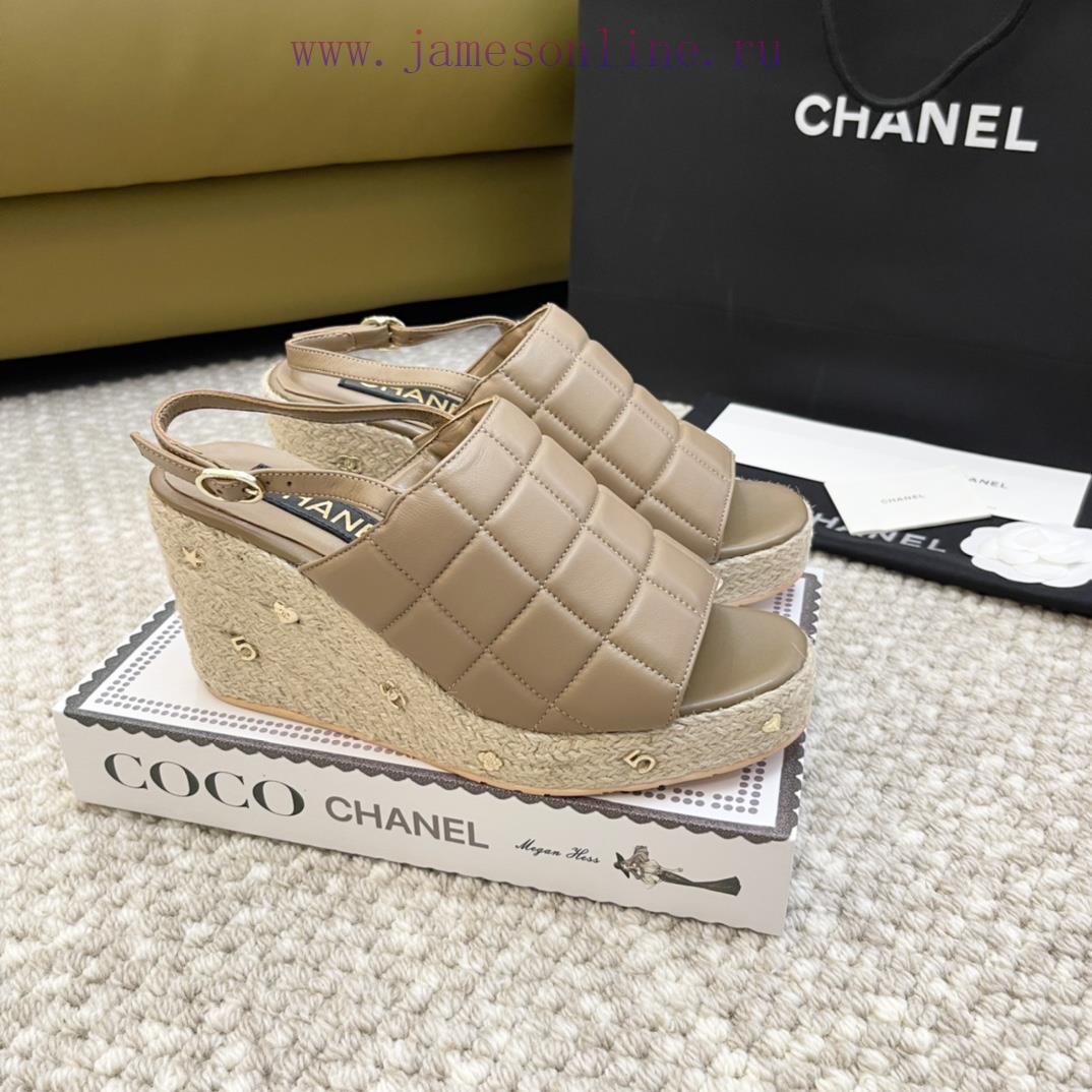 Chanel's new 24 year old grass woven wedge sandalsCode 35-41vbh5z0fk - Image 2