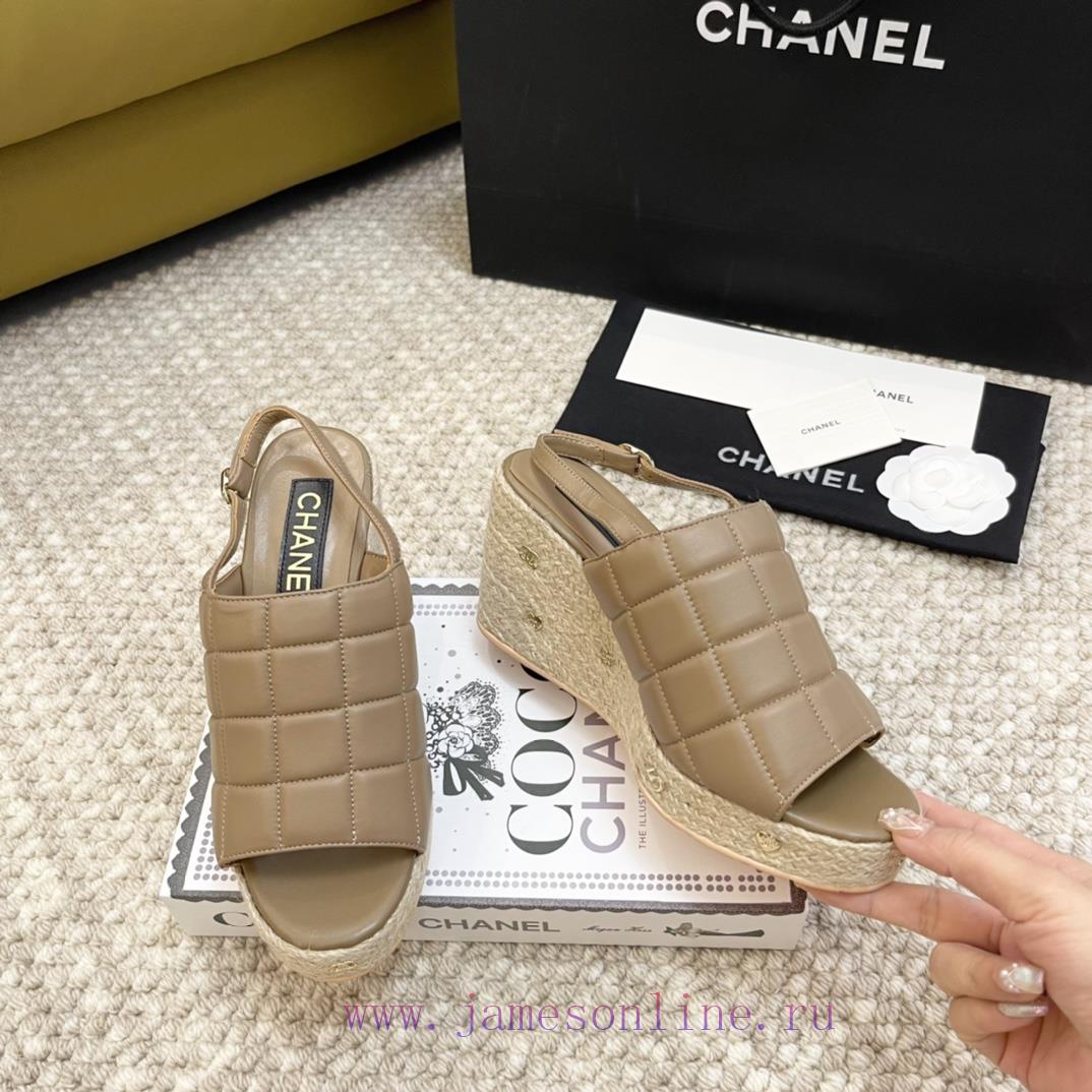 Chanel's new 24 year old grass woven wedge sandalsCode 35-41vbh5z0fk - Image 5