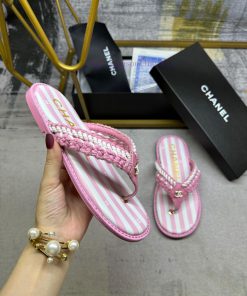 CHANEL 2024 latest beach series toe flip flops Hand woven upper with colorful sheepskin fabrhmshtxgi