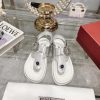 New flat bottom herringbone sandals with clipped toesFeaturing adjustable buckle straps embeslood7tq