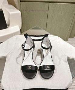 | ²⁰²4 𝐬𝐬  🤍🤎𝐂𝐡 * 𝐧𝐞𝐥 Chanel Hot selling Genuine Silk One Belt SandalsThe upper of the sh36mm811z