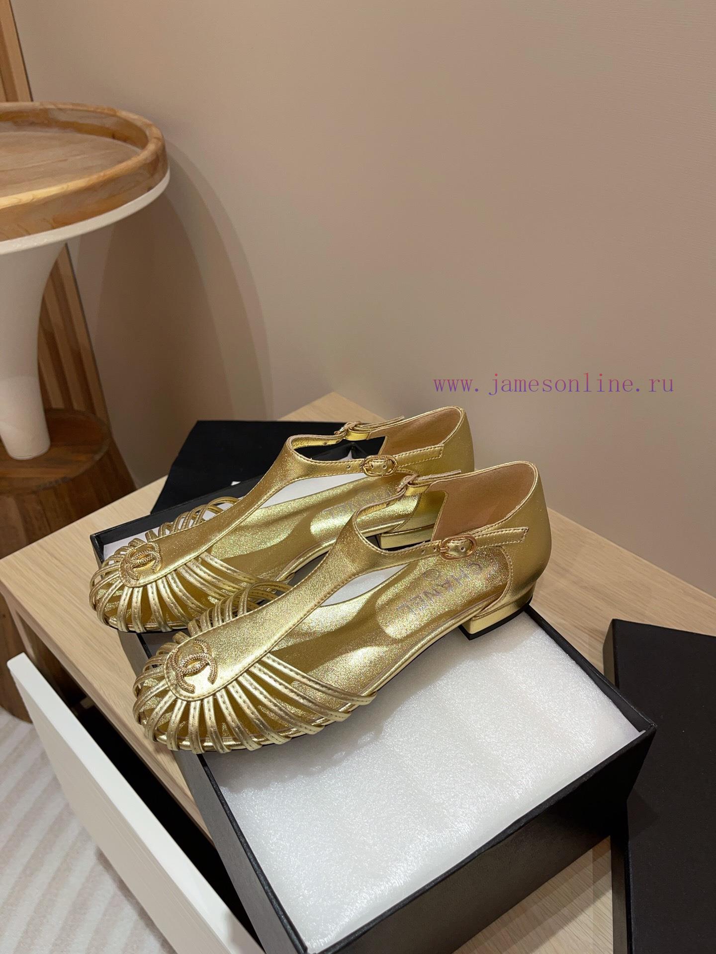 -24Fw new Chanel Roman flat sandalsCute enough to explode, rich heiress instantly looks retrgwvt7hwe - Image 3
