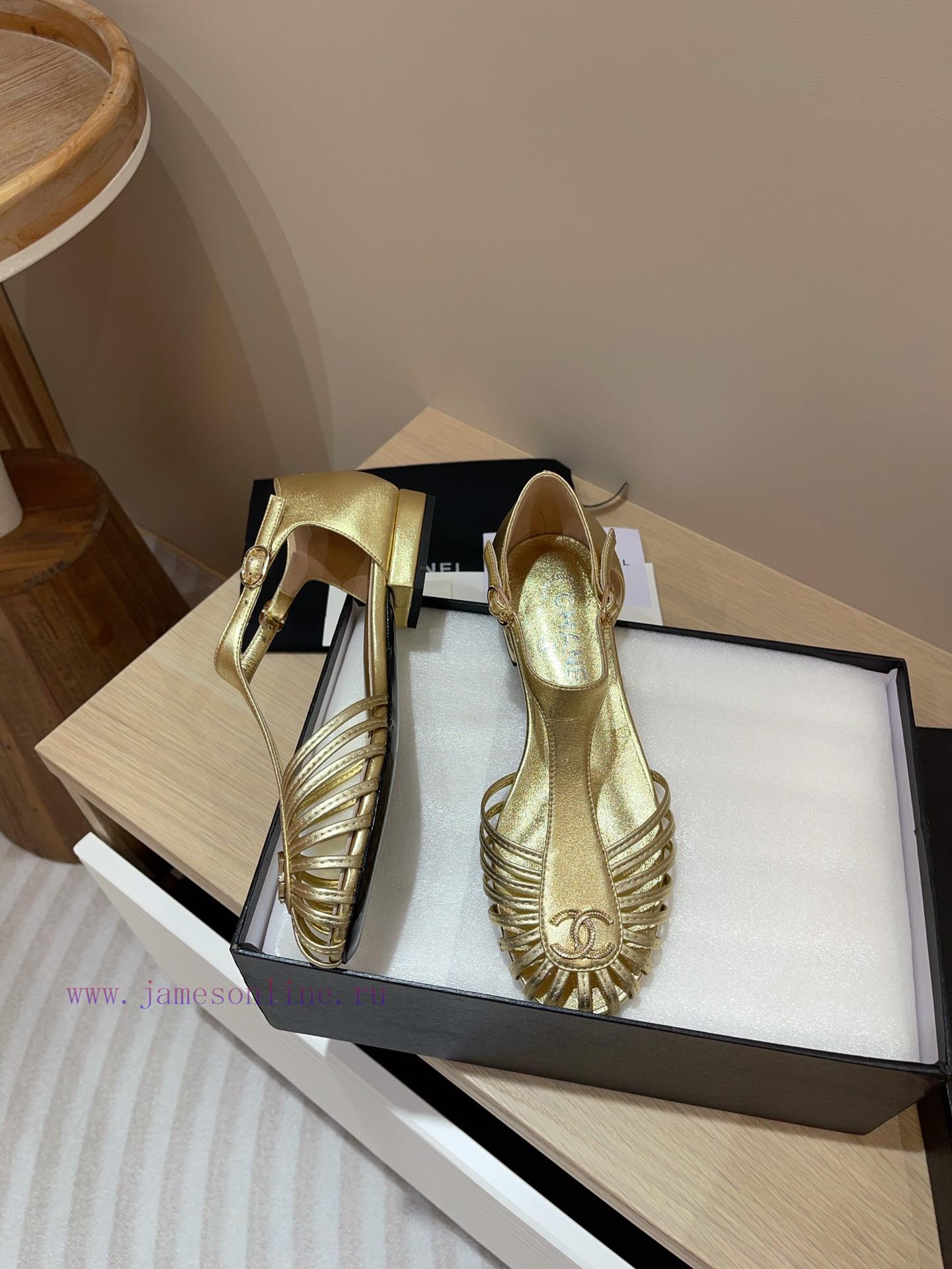 -24Fw new Chanel Roman flat sandalsCute enough to explode, rich heiress instantly looks retrgwvt7hwe - Image 4