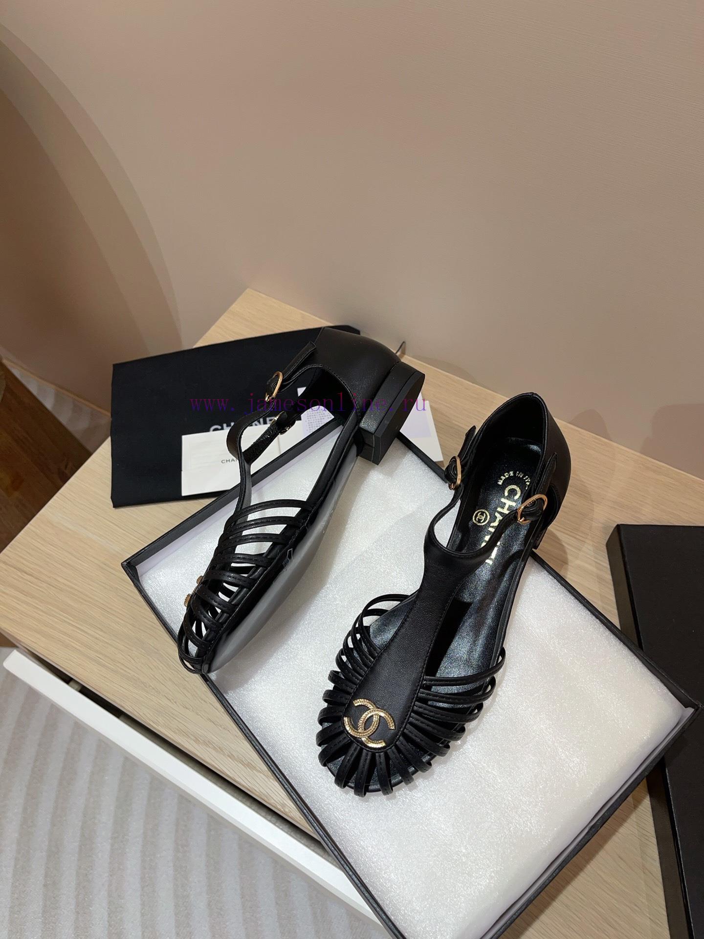 -24Fw new Chanel Roman flat sandalsCute enough to explode, rich heiress instantly looks retrgfsmuugx - Image 4