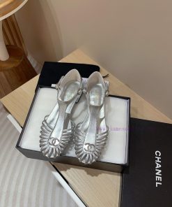 -24Fw new Chanel Roman flat sandalsCute enough to explode, rich heiress instantly looks retroijrk5dy
