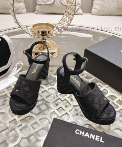 Chanel | Chanel 2024 SummerThe color of this season's sandals is due to the beautiful hardwa0tqsefvn