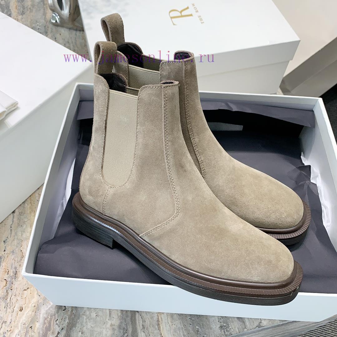 The row's new short boots have a simple and high-end feel, with a square toe that is both co1w1tlv8u - Image 5