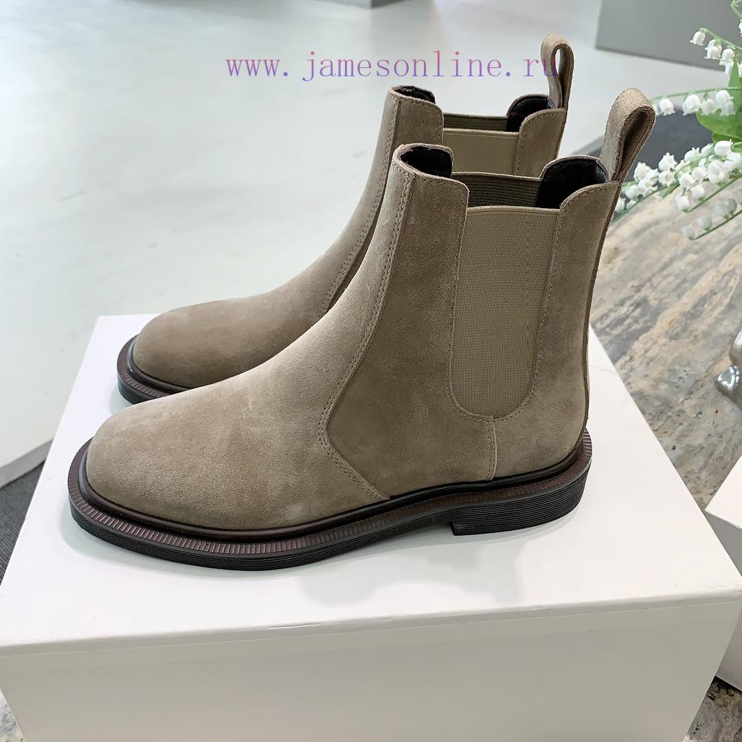 The row's new short boots have a simple and high-end feel, with a square toe that is both co1w1tlv8u - Image 6