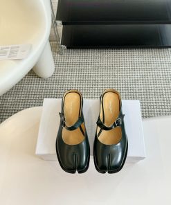 Maison Margiela MM6 Tabi Split Toe Shoes 2024 New Product Most Popular Purchasing Agent 11 e1emjjm8