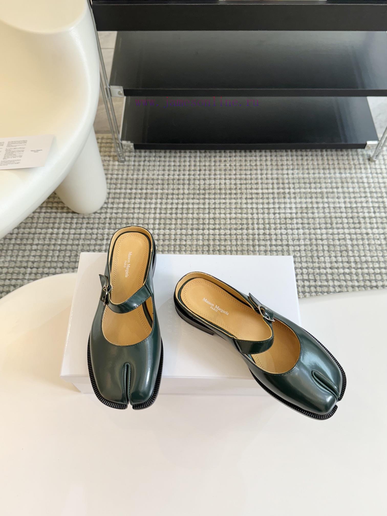 Maison Margiela MM6 Tabi Split Toe Shoes 2024 New Product Most Popular Purchasing Agent 11 e1emjjm8 - Image 3