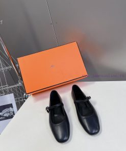Hermes Autumn/Winter New Collection Mary JaneThe only H family strap Mary Jane's minimalist 3v86ebht