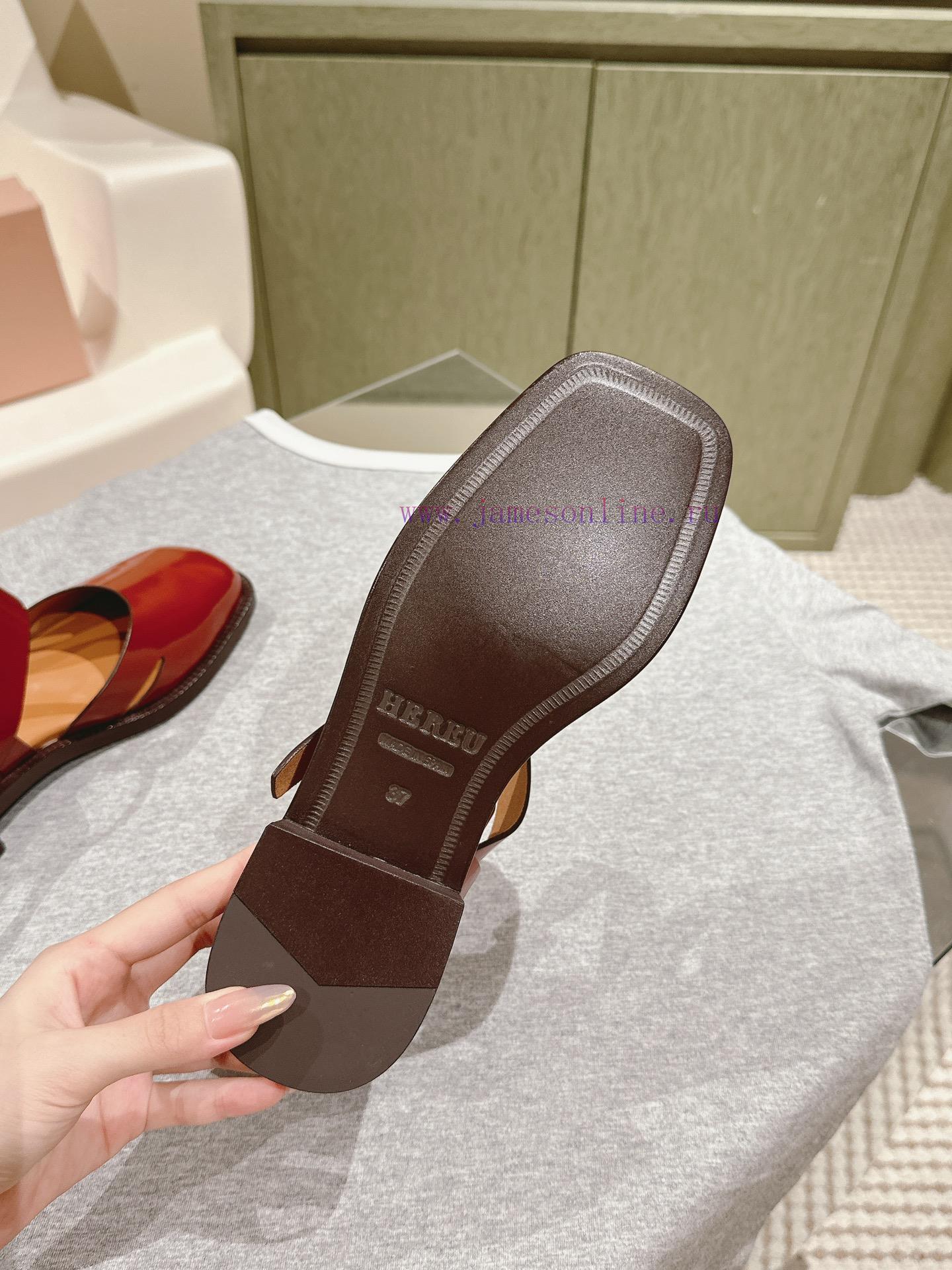 | ²⁰²4 𝐬𝐬 🤍🤎HEREU British minimalist motorcycle sandals with thick heels, round heads, anjk8p2x69 - Image 7
