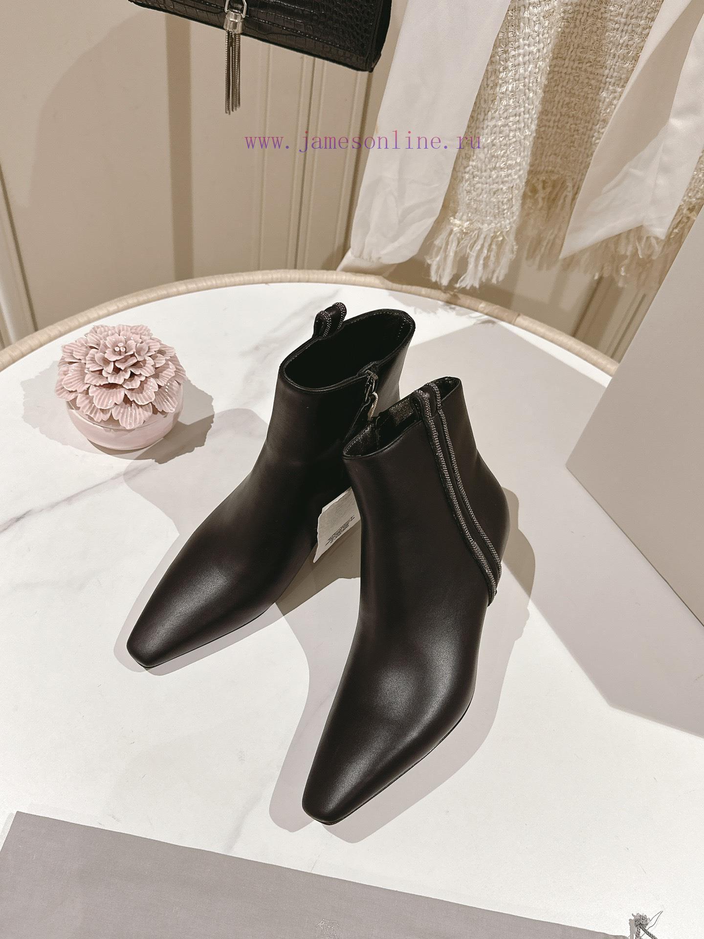 . The classic inspiration of the highest quality Brunello Cucinelli short boots in the markez753svky - Image 5