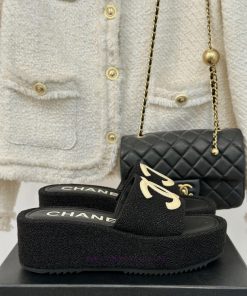 Chanel | Chanel Classic Thick Bottom Large Pair C SlippersMinimalist Double C Design Versatizygrgkbh