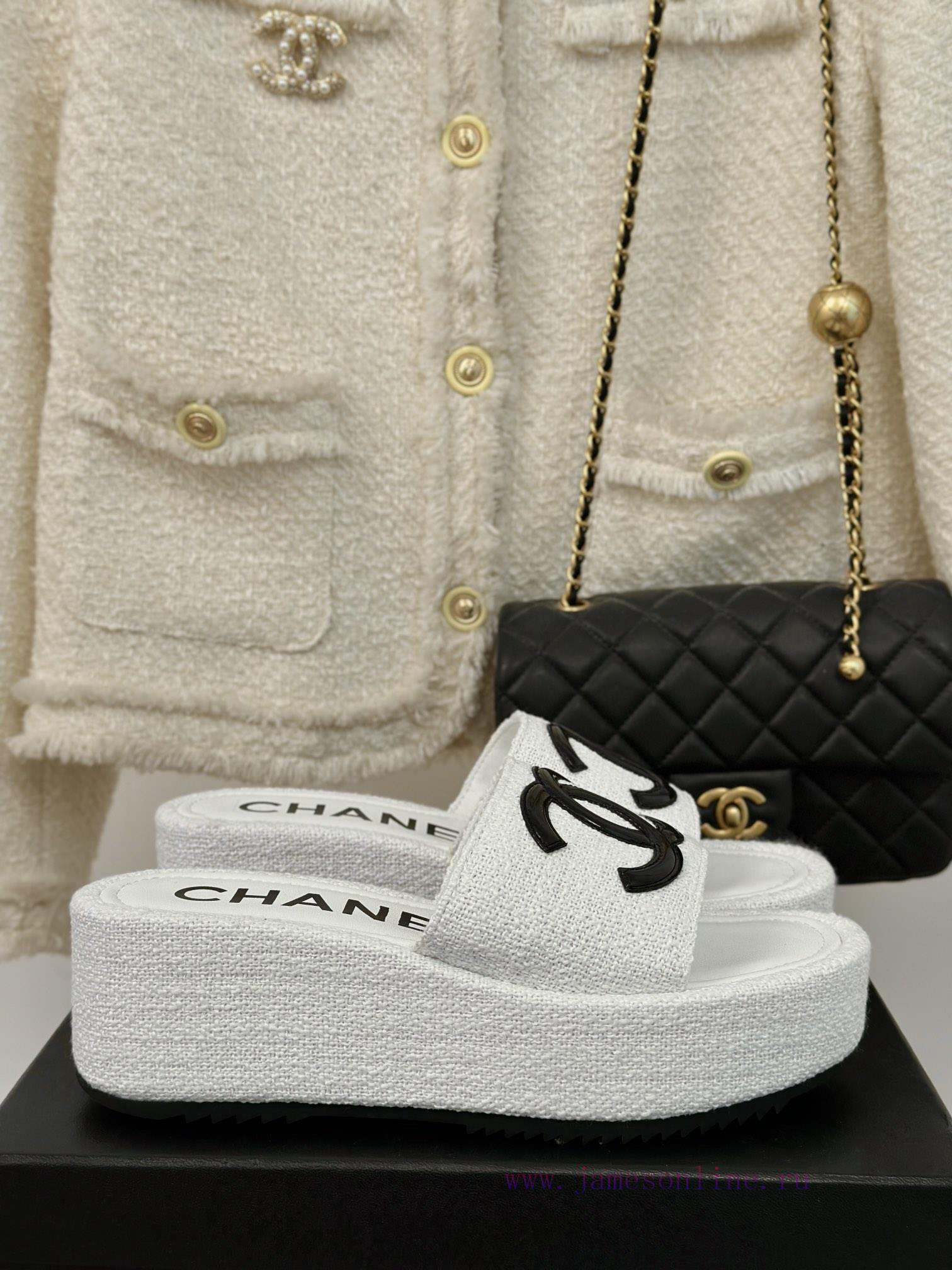 Chanel | Chanel Classic Thick Bottom Large Pair C SlippersMinimalist Double C Design Versatimcftkgxl - Image 2