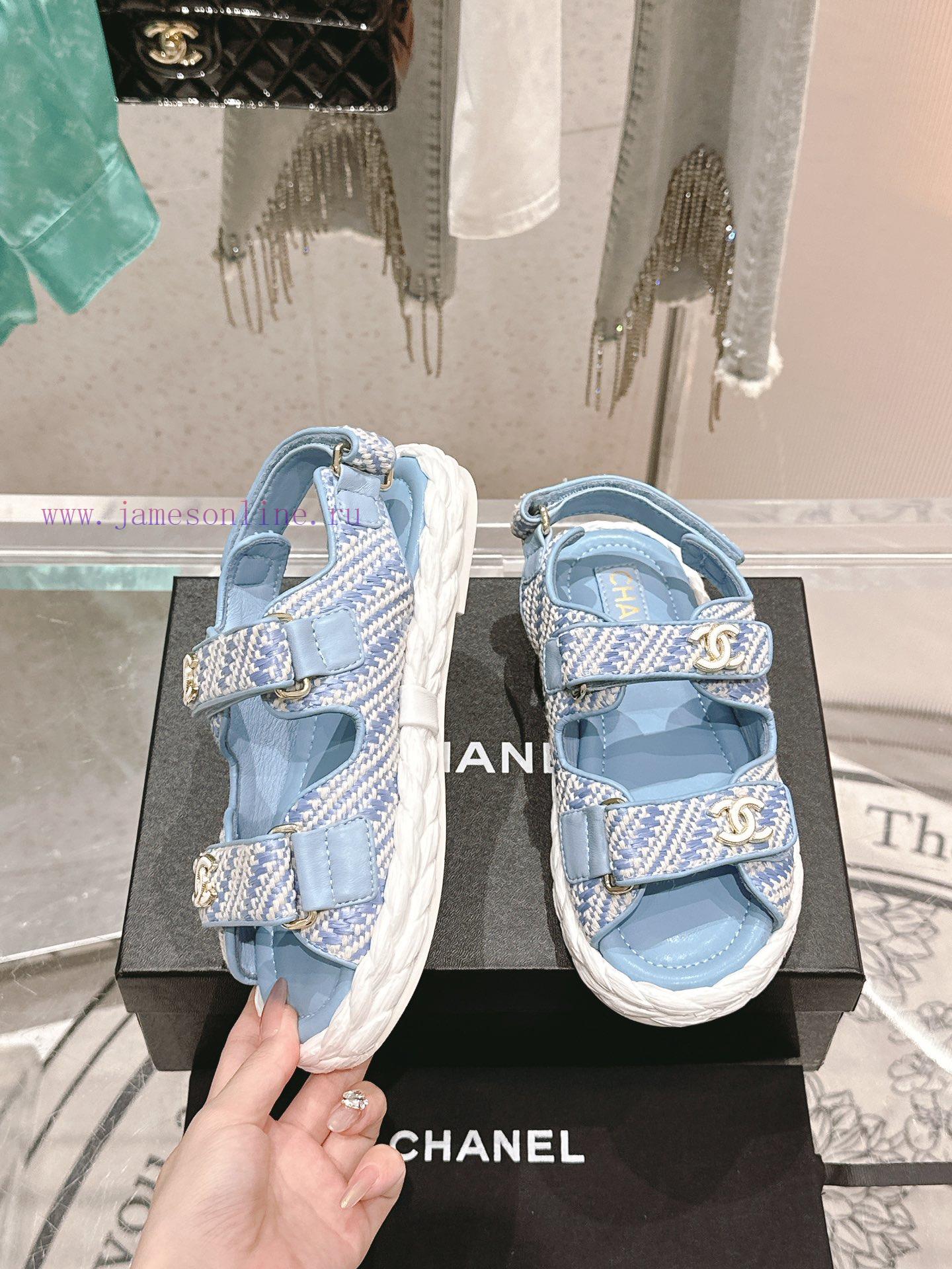 Latest news from 𝗖𝗛𝗔𝗡𝗘𝗟Chanel woolen beach shoes are too explosiveVersatile artifact, super vi1pi0mb - Image 4