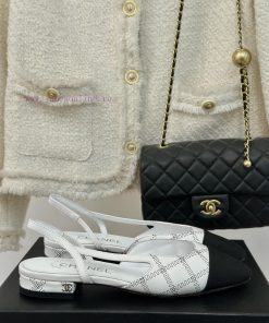 Chanel | Chanel Classic Sling BackColor blocked diamond grid thick heel empty sandalsAlthougzf2e4inv