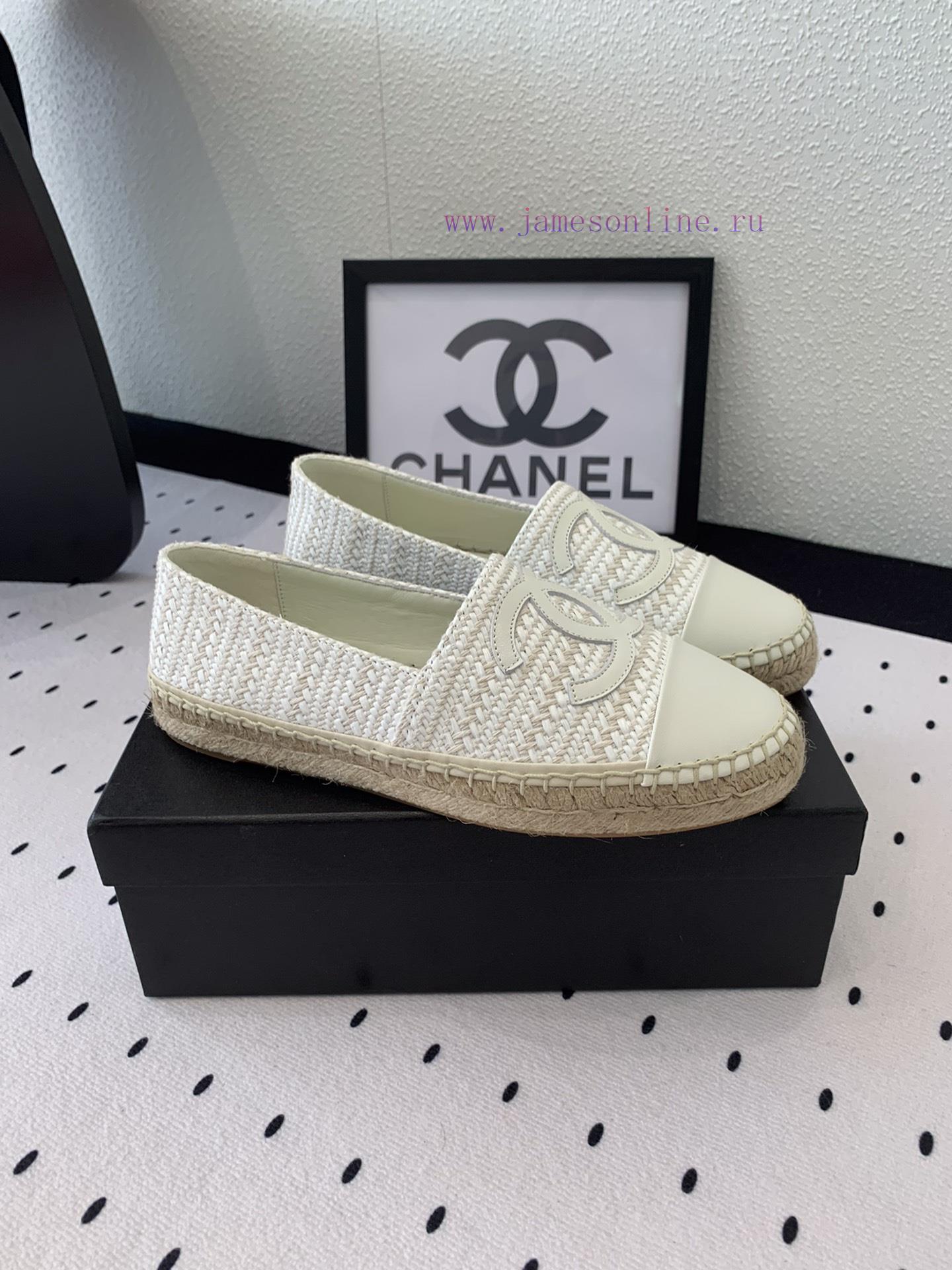 Chanel's new fisherman shoes are designed and made with heavy craftsmanship in summer. They pgoawsha - Image 6