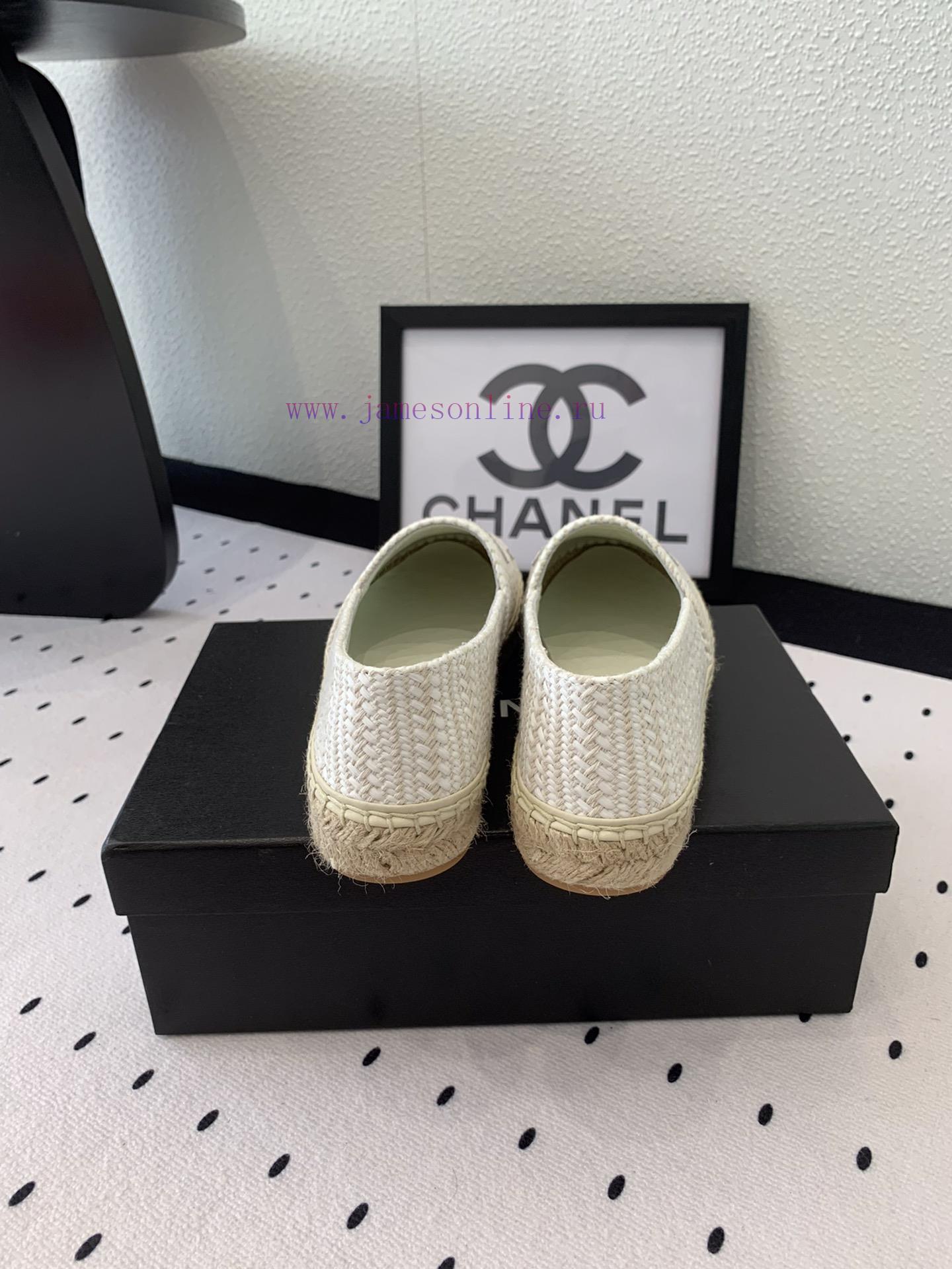 Chanel's new fisherman shoes are designed and made with heavy craftsmanship in summer. They pgoawsha - Image 7