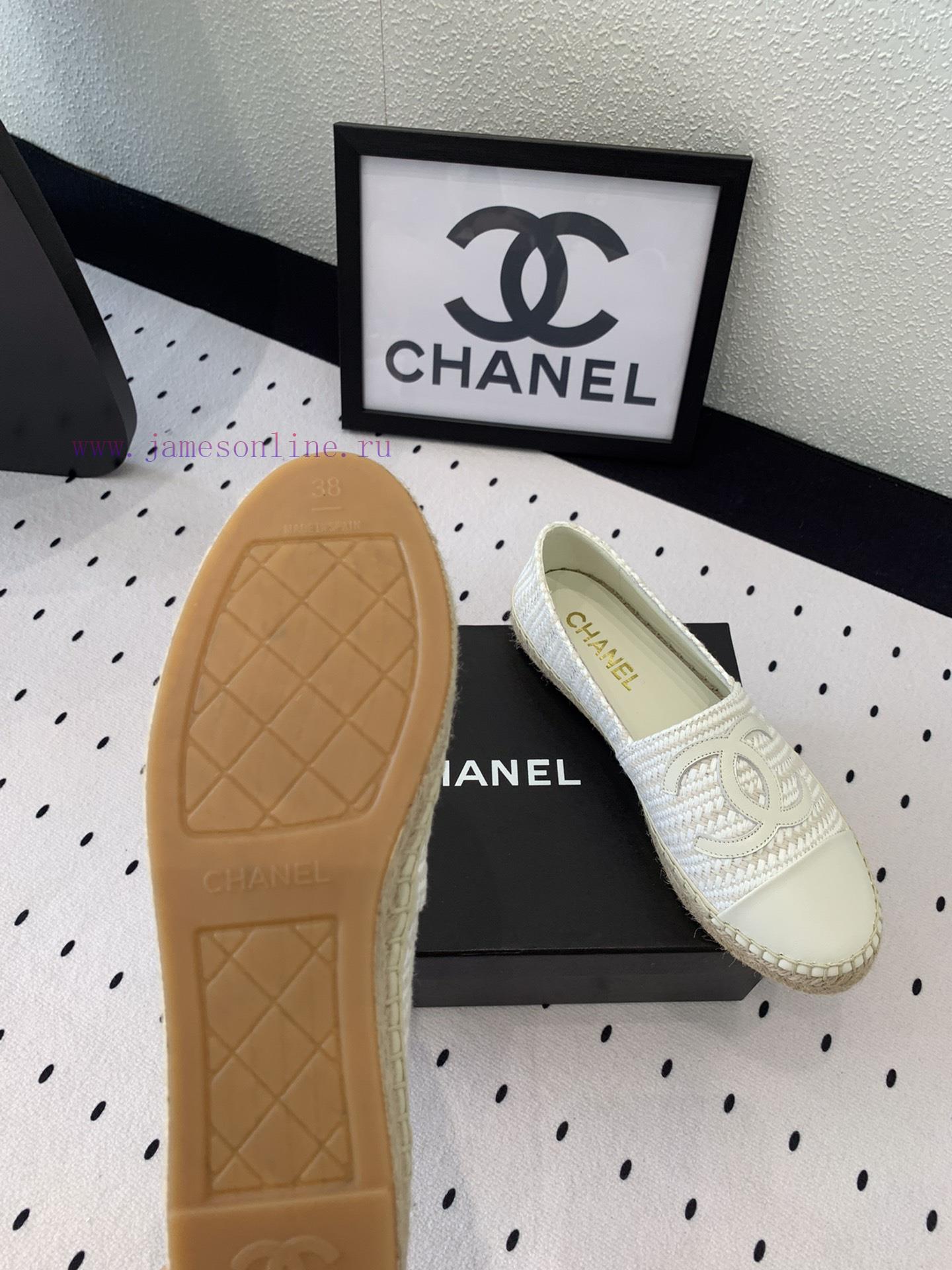 Chanel's new fisherman shoes are designed and made with heavy craftsmanship in summer. They pgoawsha - Image 10