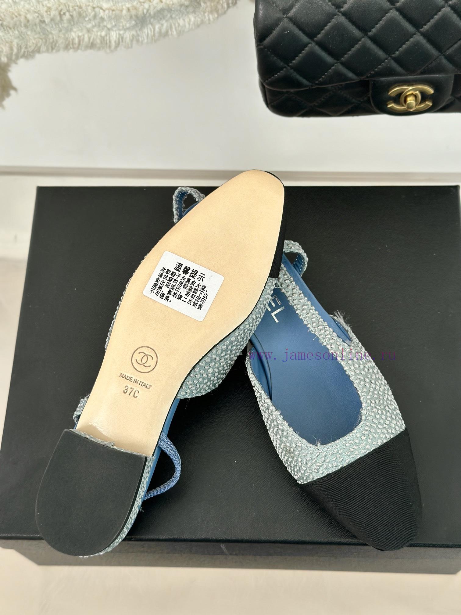 Chanel | Chanel Classic Sling BackColor blocked thick heel empty sandalsAlthough it is one o5khfvcxc - Image 10