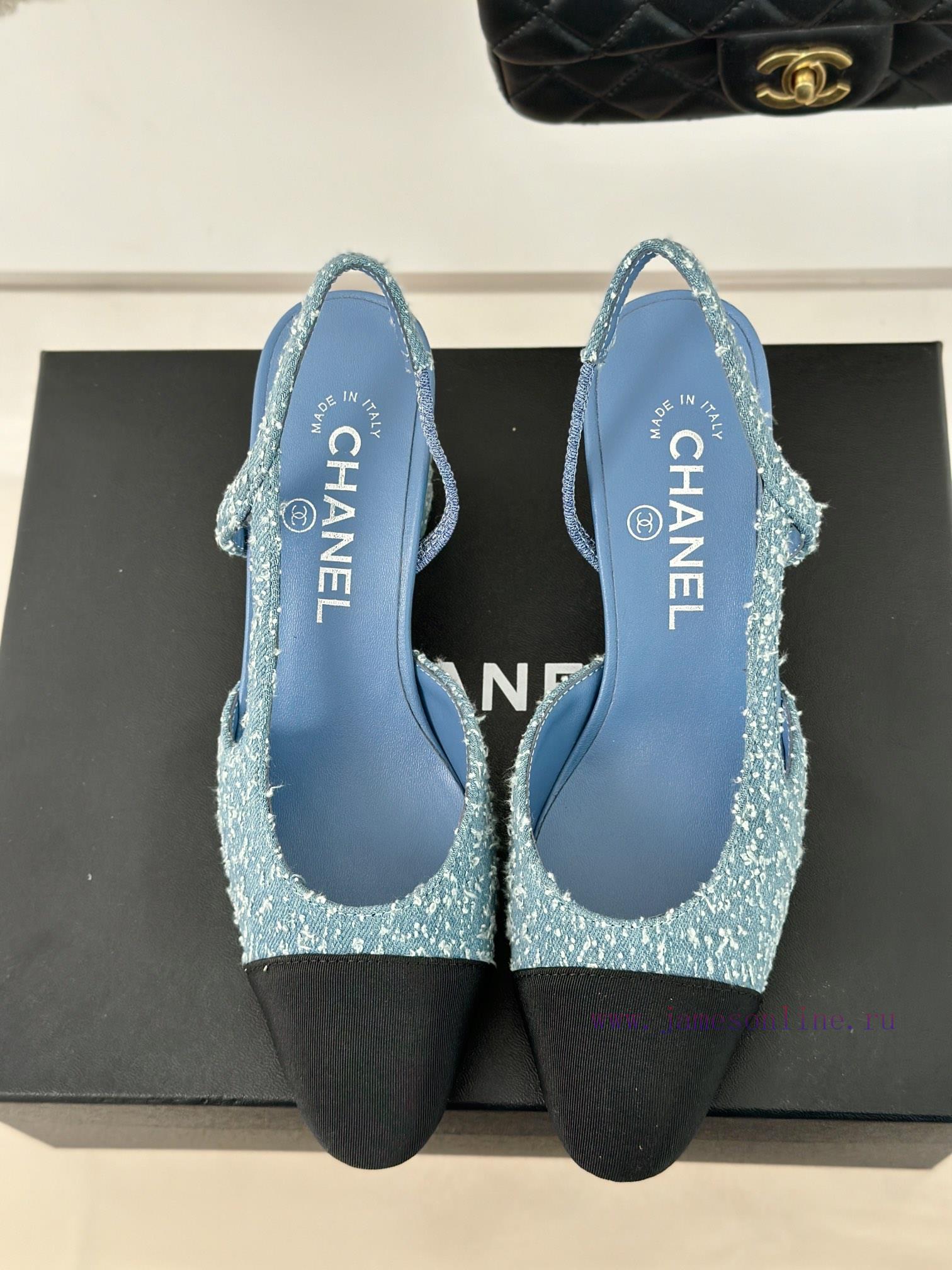Chanel | Chanel Classic Sling BackColor blocked thick heel empty sandalsAlthough it is one oyj8lhqc8 - Image 5