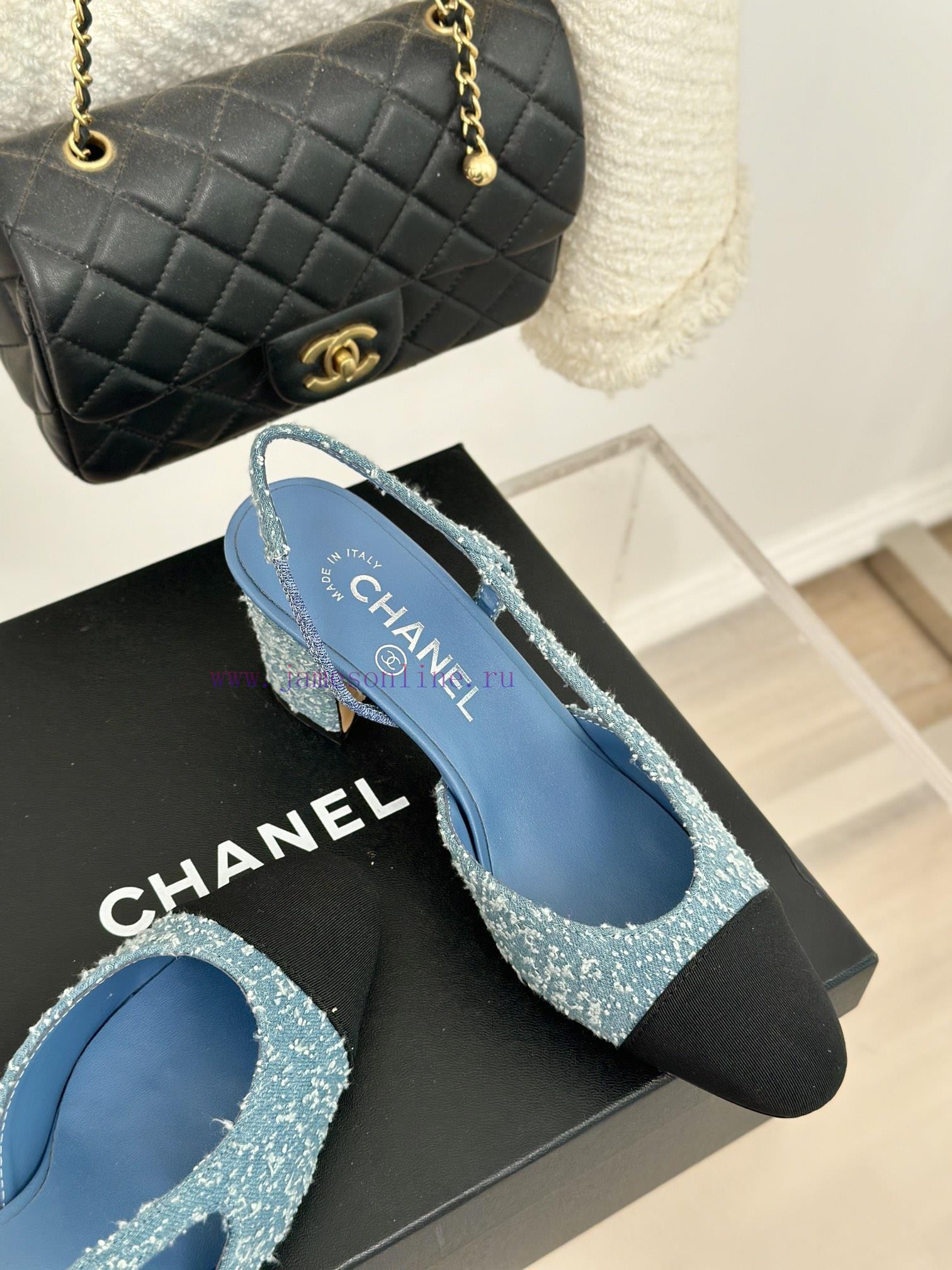 Chanel | Chanel Classic Sling BackColor blocked thick heel empty sandalsAlthough it is one oyj8lhqc8 - Image 6