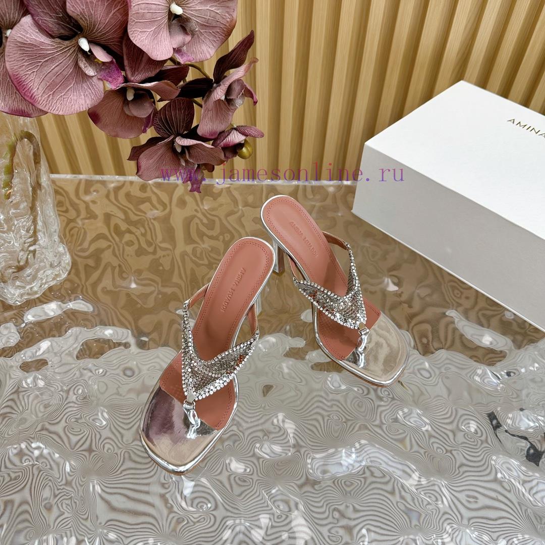 Amina Muaddi2024's new Charlotte series high heels have sharp edges and slanted square headswlxi4c1x - Image 9