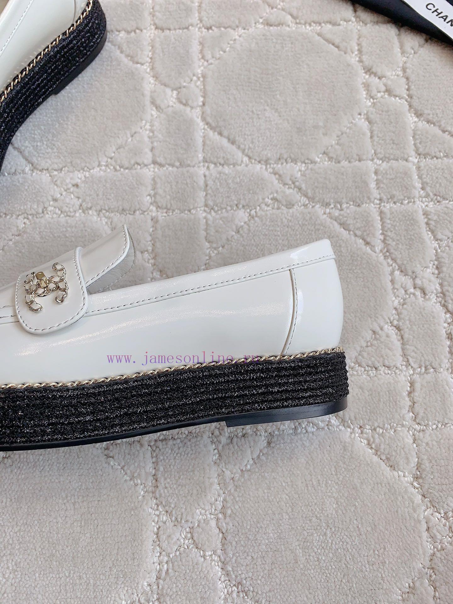 Chanel's new loafers classic chain decoration simple and atmospheric chain logo exquisite an9t1mqlhc - Image 9