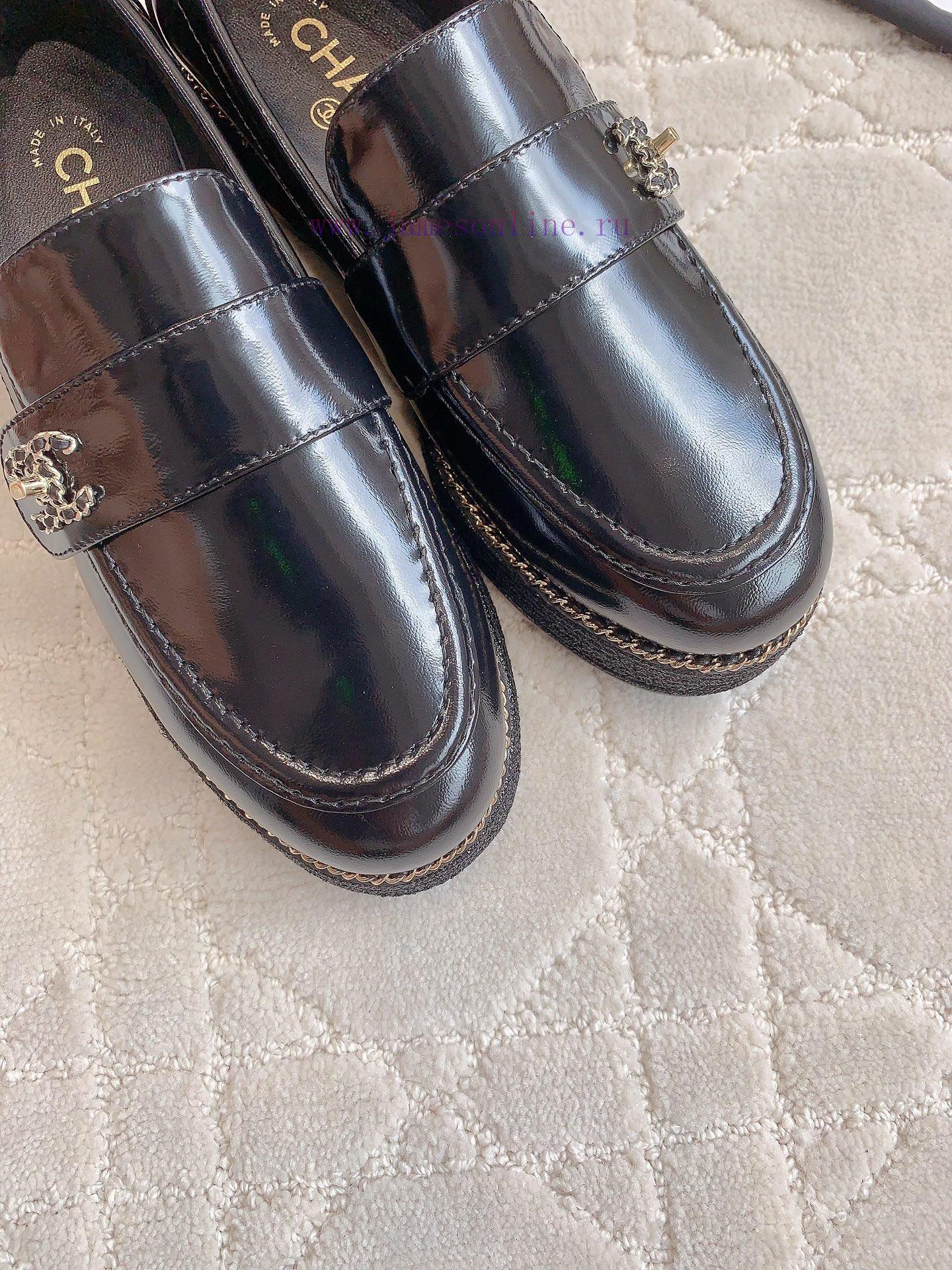 Chanel's new loafers classic chain decoration simple and atmospheric chain logo exquisite an08bp7rmv - Image 6