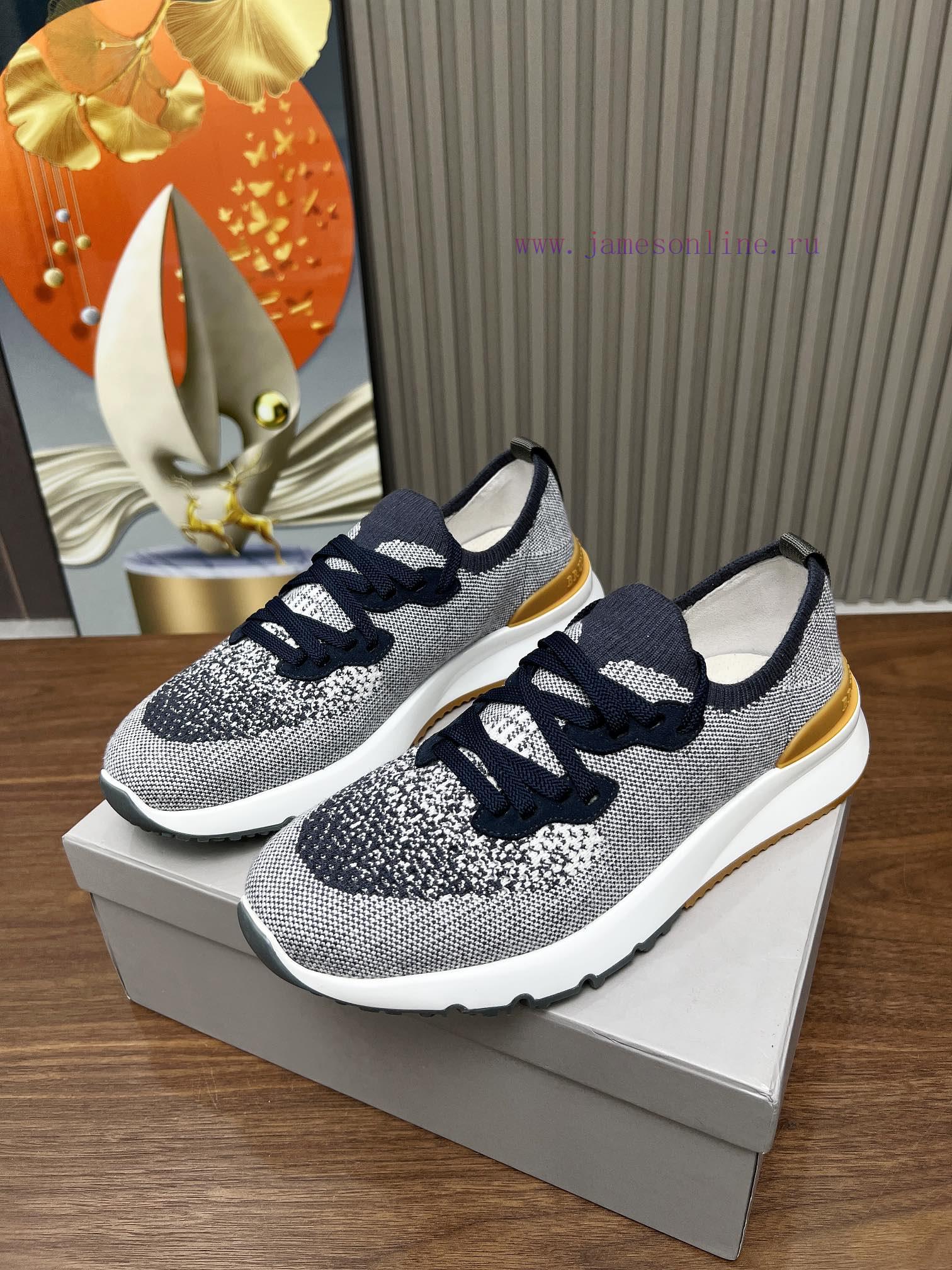 (brunellocucinelli),The fabric is made of cashmere and fly woven sheepskin, and the packagin9rsk8vg1 - Image 11