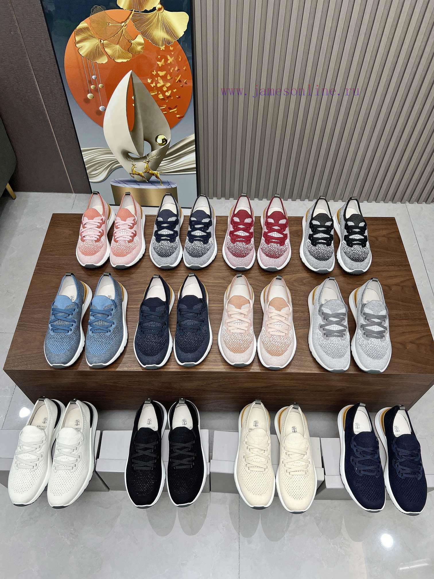 (brunellocucinelli),The fabric is made of cashmere and fly woven sheepskin, and the packagin9rsk8vg1 - Image 18