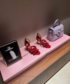 The mostALAIA24 Spring/Summer New Round Headed Straw High Heels Thanks toHe has a backgroundihmaoa5l